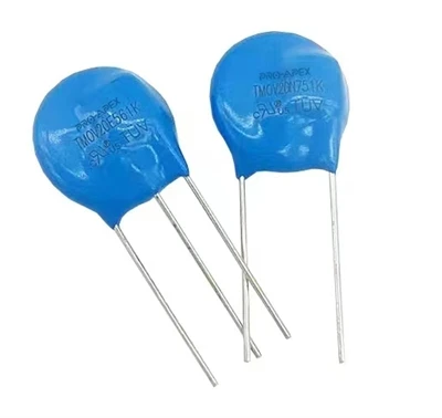 How to distinguish between single stone capacitor 104 and ceramic capacitor 104?